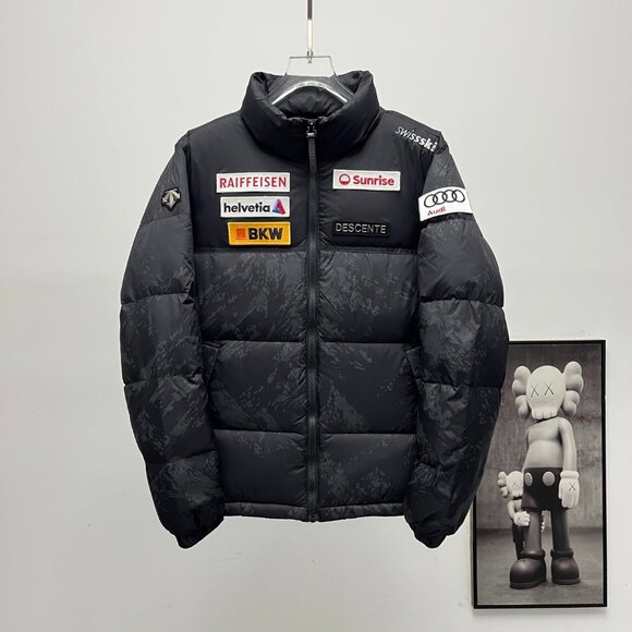 DESCENTE Unisex Ski Style Down Jacket - Picture 1 of 9